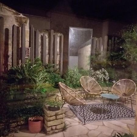 B&B Cote Loire Les Rosiers Exteriör bild
