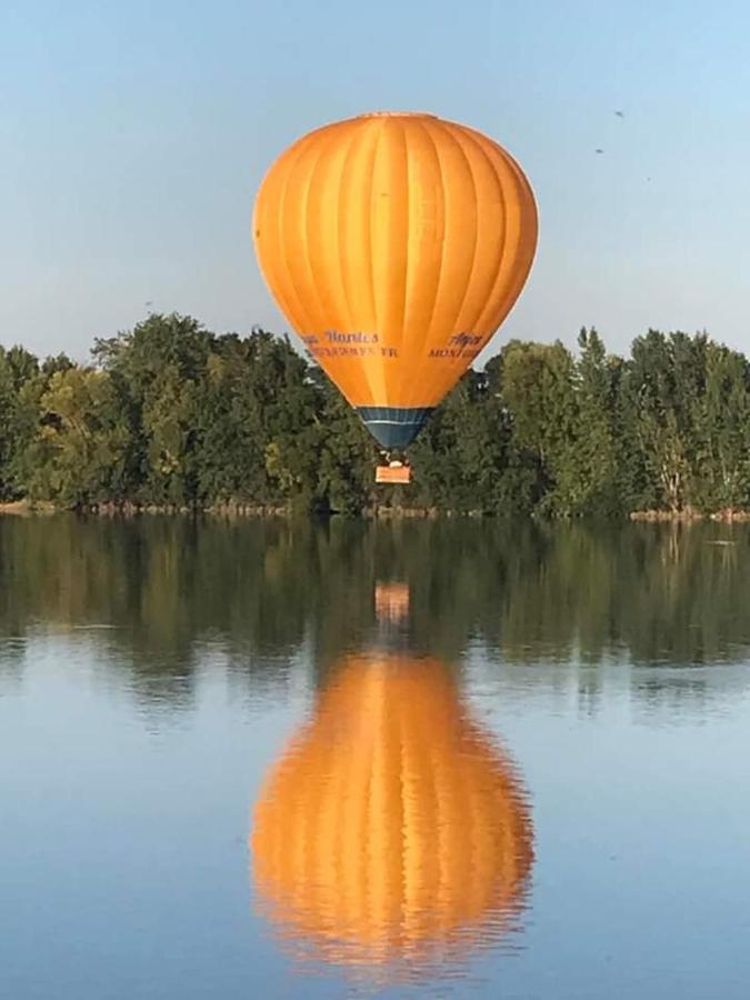 B&B Cote Loire Les Rosiers Exteriör bild